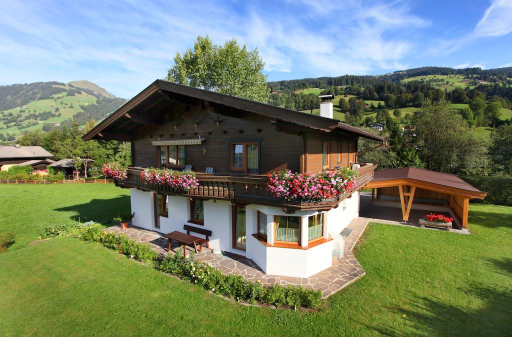 Haus Hirzinger Lägenhet Brixen im Thale Exteriör bild