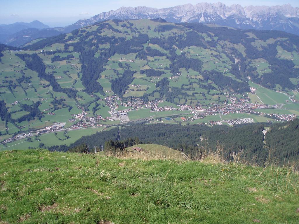 Haus Hirzinger Lägenhet Brixen im Thale Exteriör bild